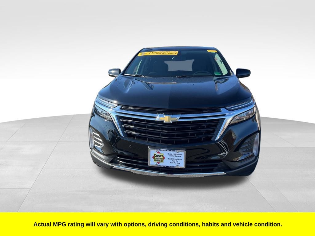 2022 Chevrolet Equinox LT photo 2