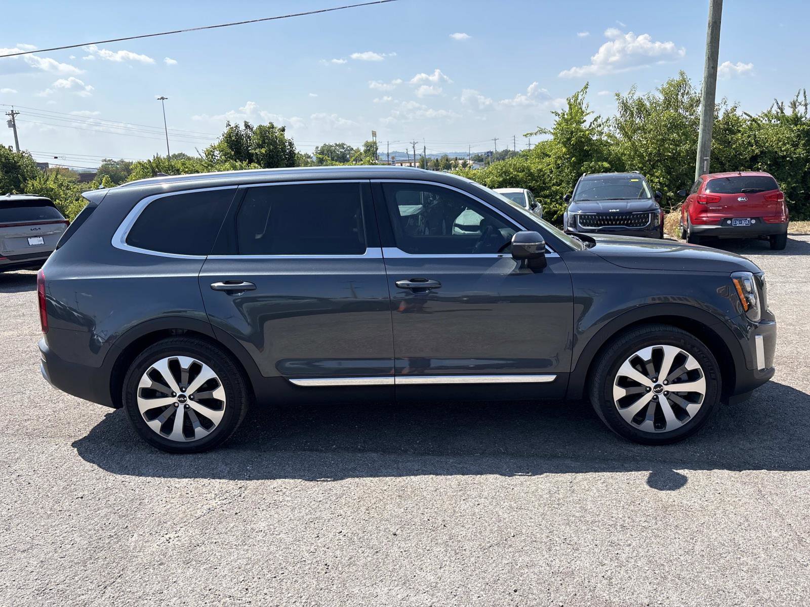 2022 Kia Telluride EX photo 8