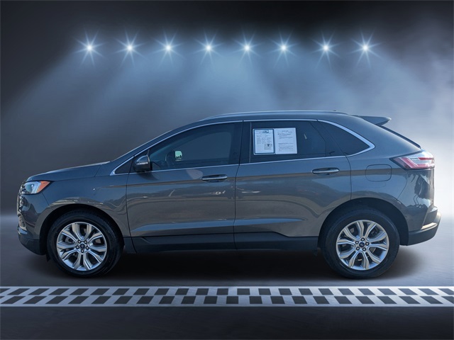2022 Ford Edge Titanium photo 6