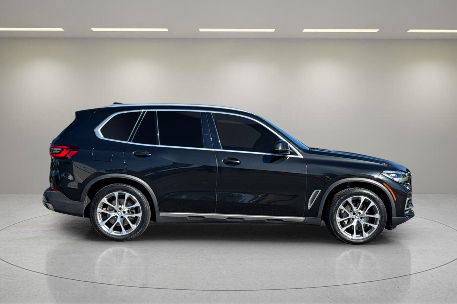 2022 Bmw X5 sDrive40i photo 2