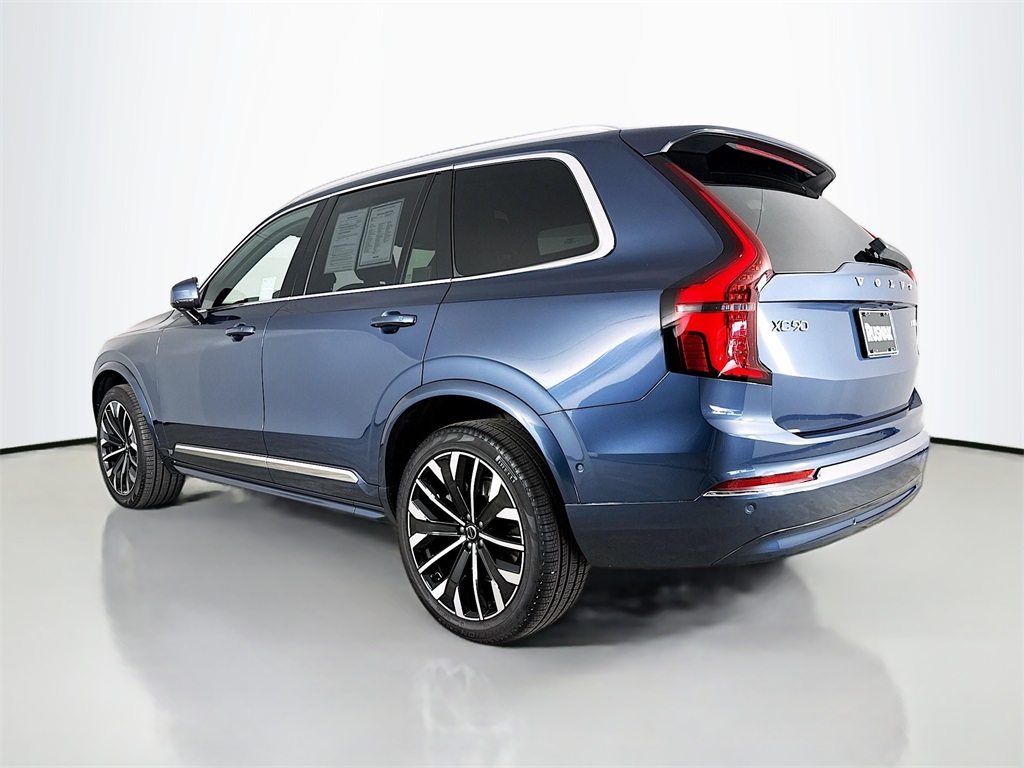 2026 Volvo XC90 B5 Plus photo 3
