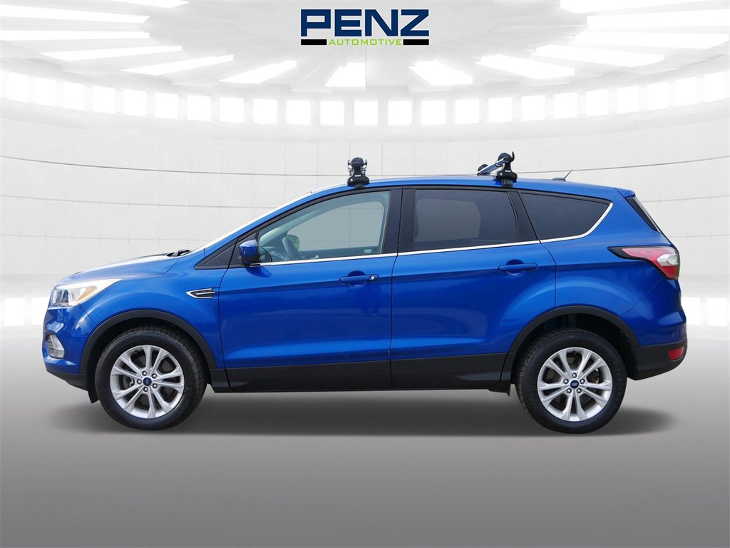 2017 Ford Escape SE photo 2