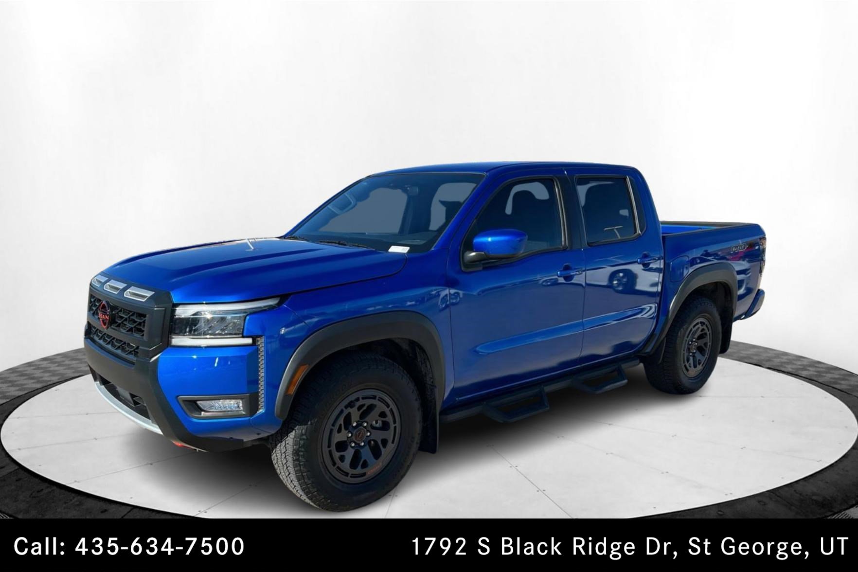 2025 Nissan Frontier PRO-X's photo