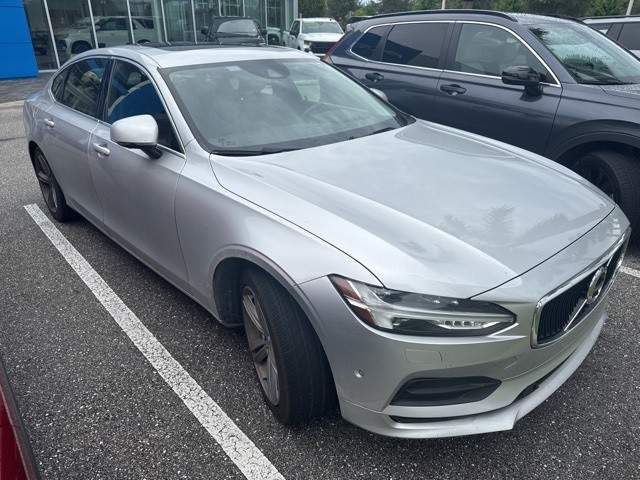 2018 Volvo S90 T5 Momentum