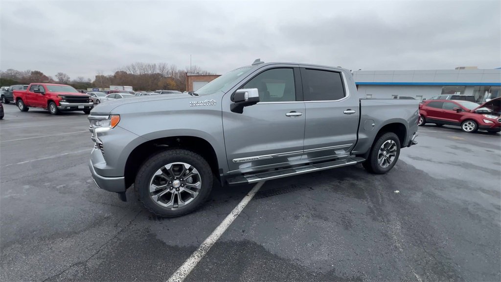 2025 Chevrolet Silverado 1500 High Country photo 4