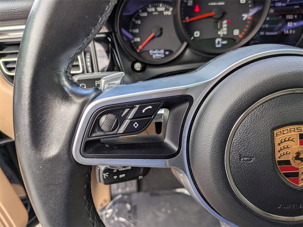 2020 Porsche Macan Base photo 17