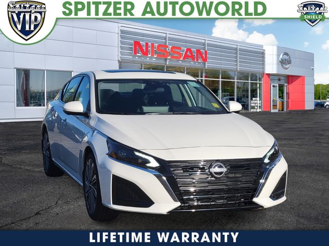 2025 Nissan Altima SL's photo