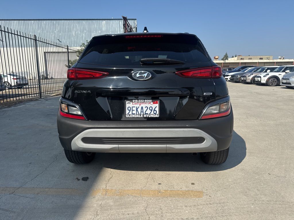 2023 Hyundai Kona SEL photo 4
