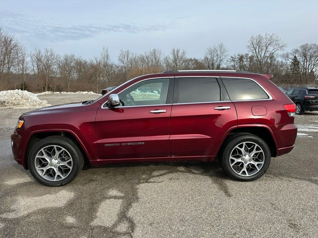 2020 Jeep Grand Cherokee Overland's photo