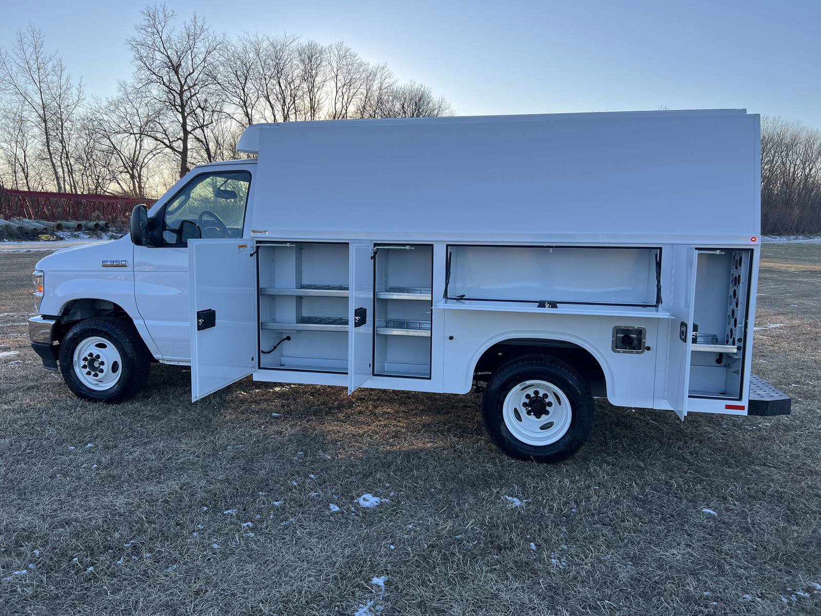2025 Ford E-350 Base photo 2