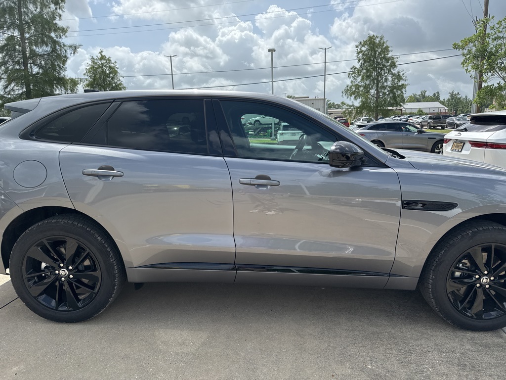 2025 Jaguar F-PACE P250 photo 4