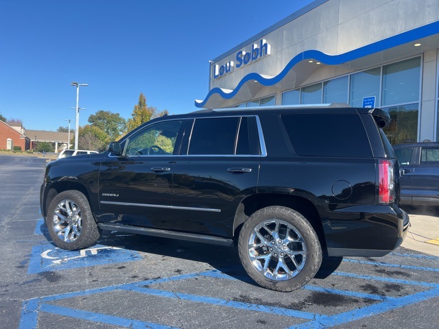 2017 Gmc Yukon Denali photo 4