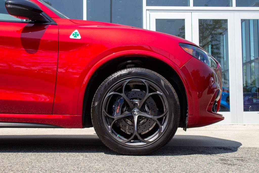 2024 Alfa Romeo Stelvio Quadrifoglio photo 5