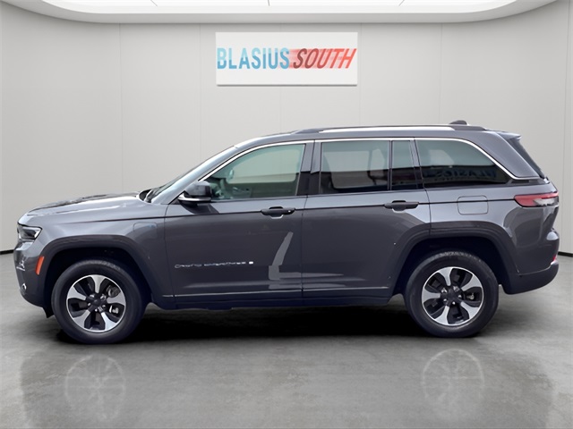 2023 Jeep Grand Cherokee 4xe photo 6