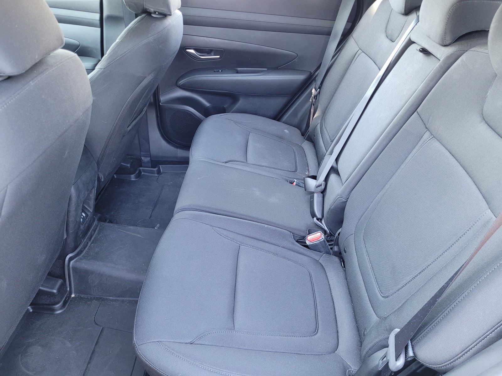 2025 Hyundai Tucson SE photo 11