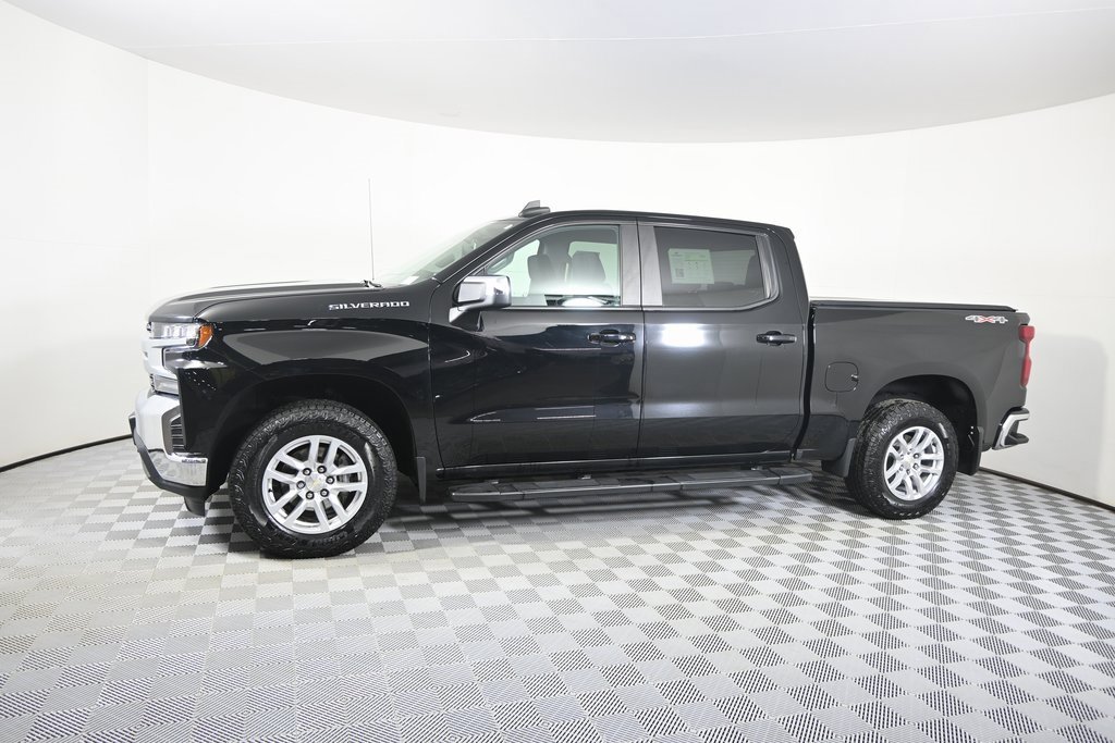 Used 2020 Chevrolet Silverado 1500 LT with VIN 3GCUYDED4LG257014 for sale in Forest Lake, Minnesota