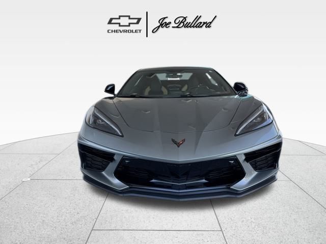 2022 Chevrolet Corvette Stingray 2LT photo 2