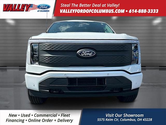 2025 Ford F-150 Lightning photo 2