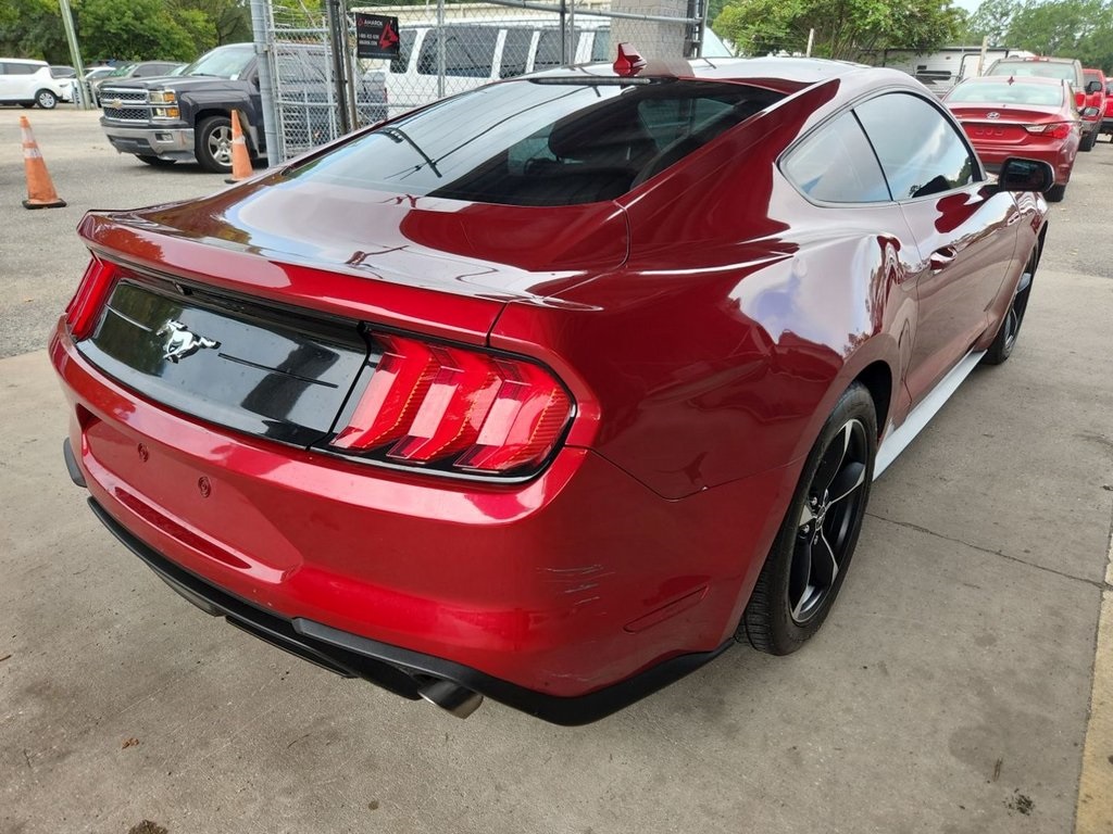 2020 Ford Mustang EcoBoost photo 4