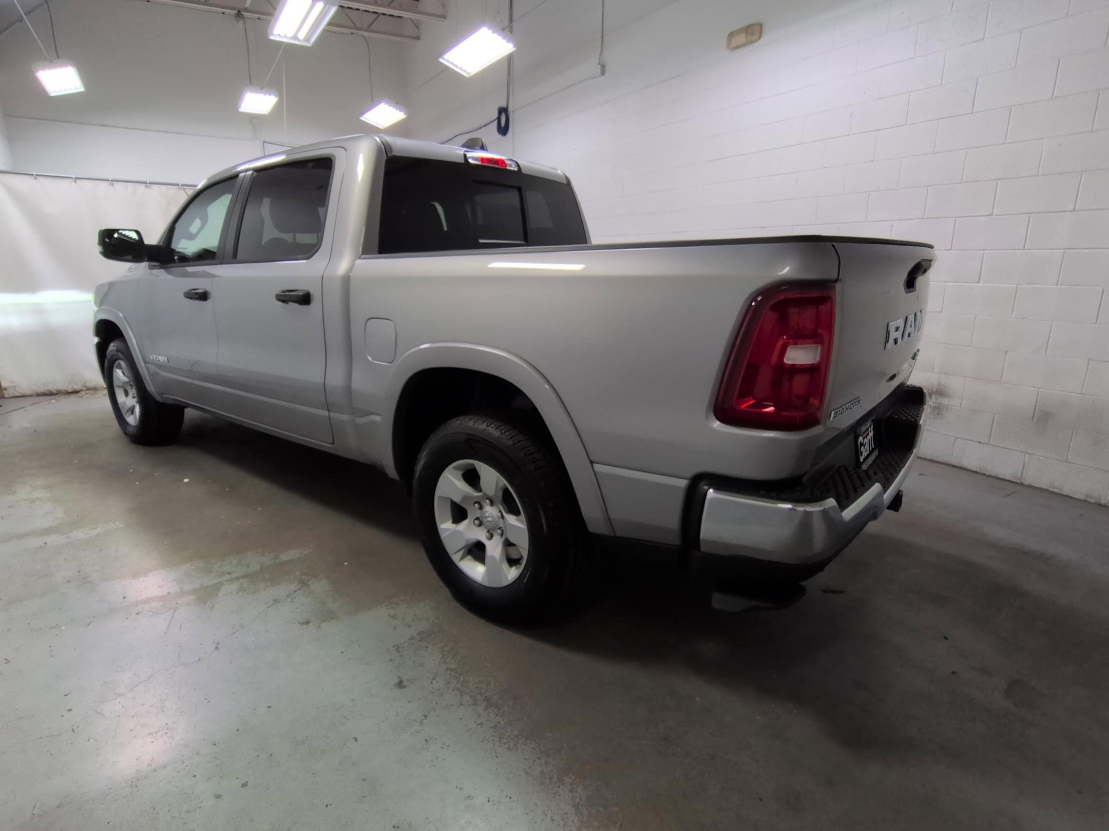 2025 Ram 1500 Big Horn photo 4