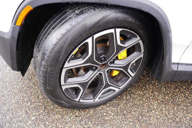 2022 Rivian R1T Launch Edition photo 13