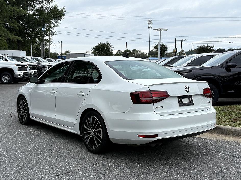 2017 Volkswagen Jetta 1.8T Sport photo 2