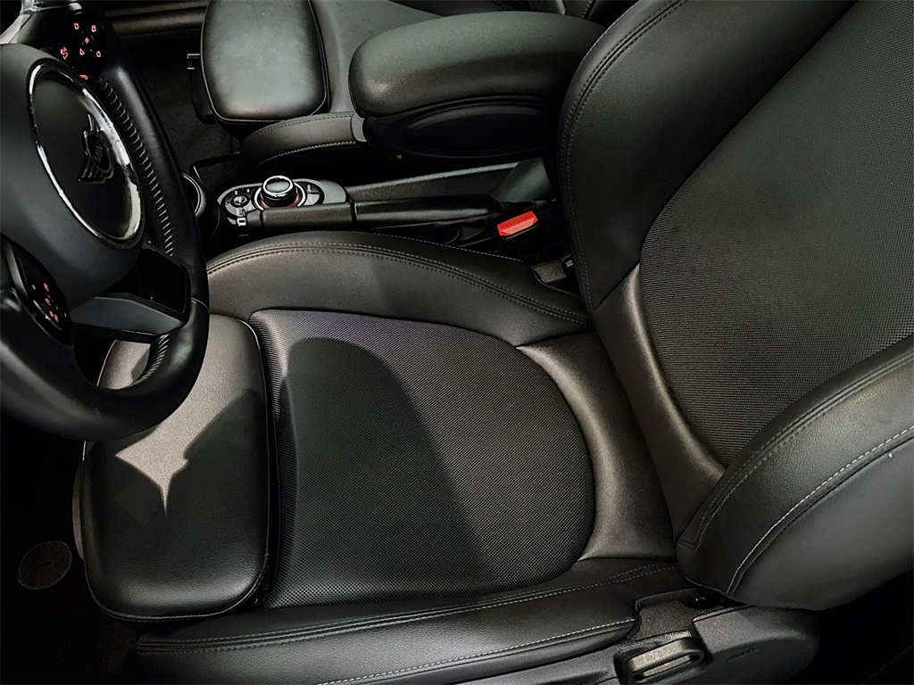 2023 Mini Cooper Convertible S photo 18