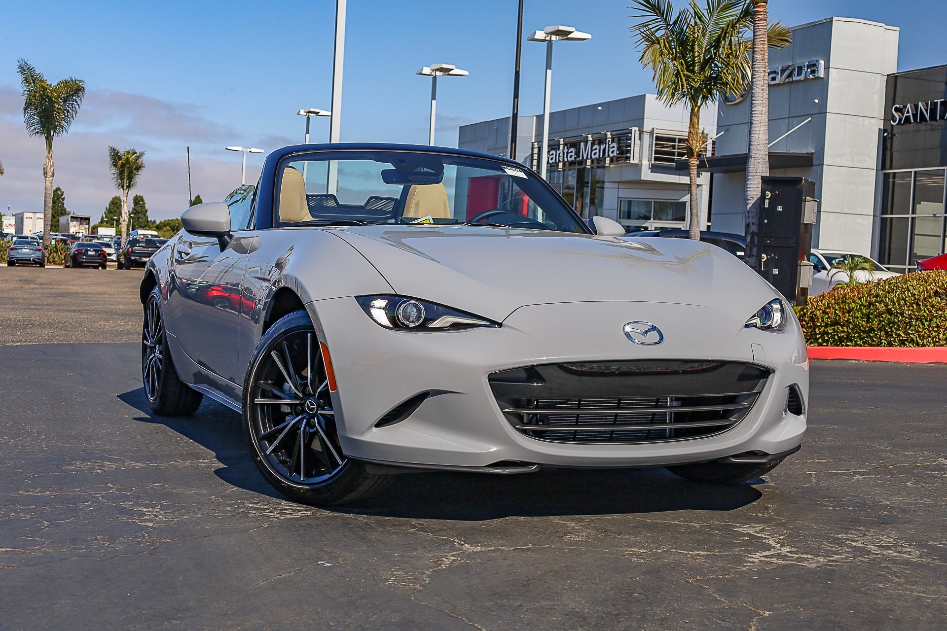 2025 Mazda MX-5 Miata Grand Touring's photo