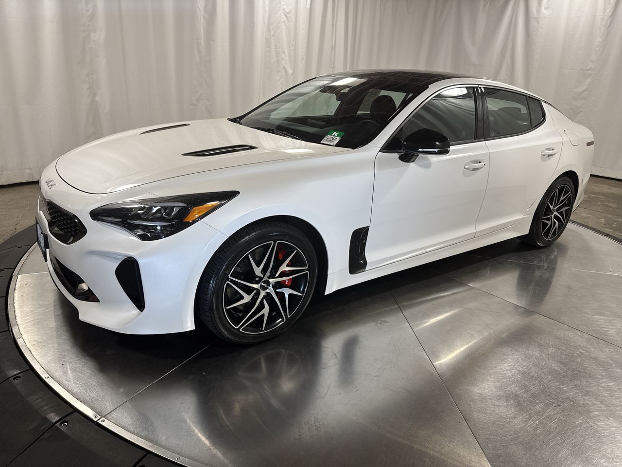 2023 Kia Stinger GT-Line's photo