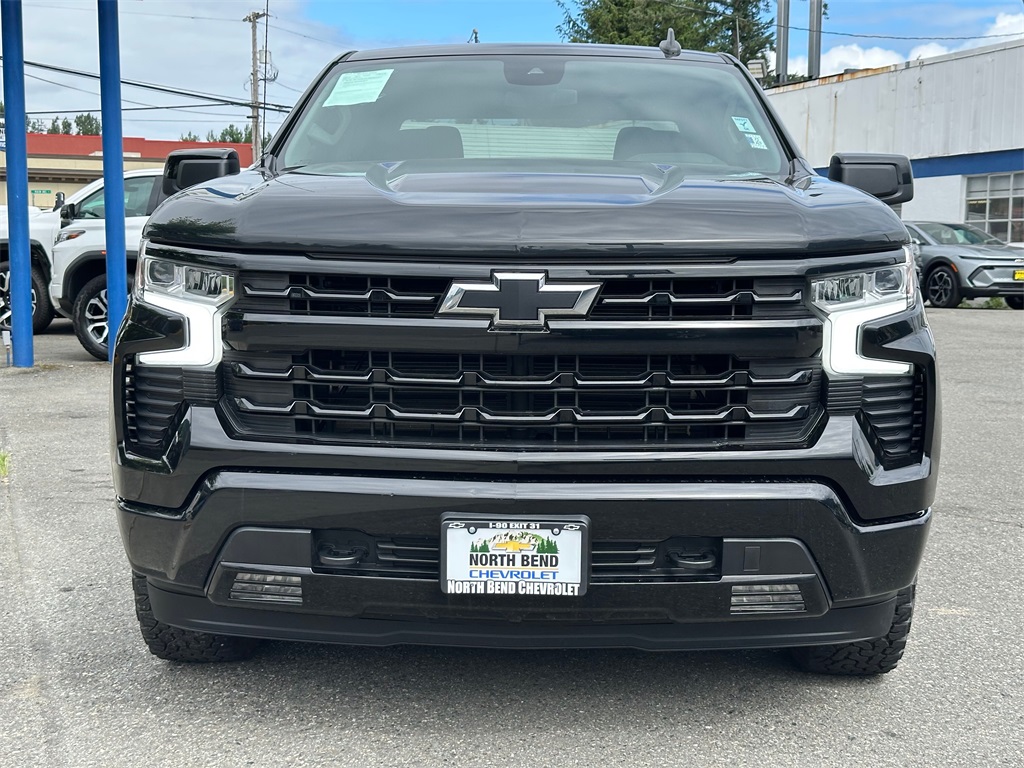 2023 Chevrolet Silverado 1500 RST photo 3