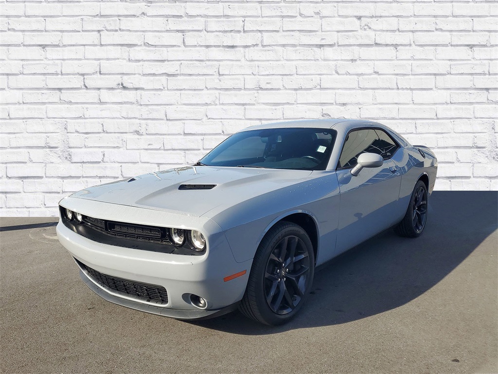 2021 Dodge Challenger SXT photo 4