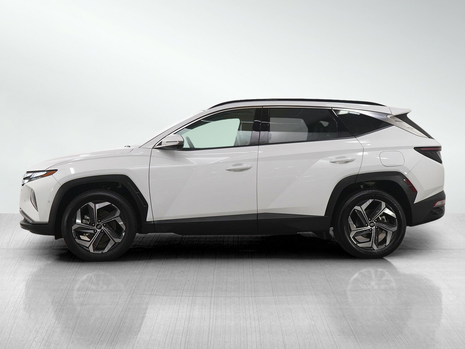 Used 2023 Hyundai Tucson Limited with VIN 5NMJECAE8PH241106 for sale in Burnsville, Minnesota