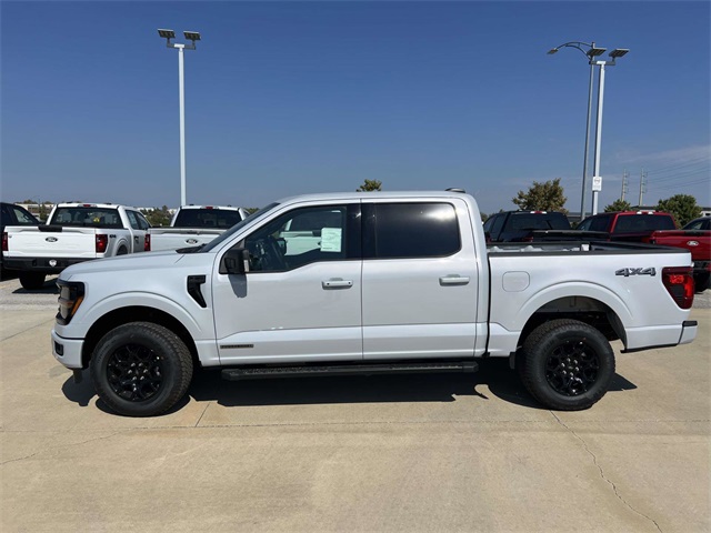 2025 Ford F-150 XLT photo 2