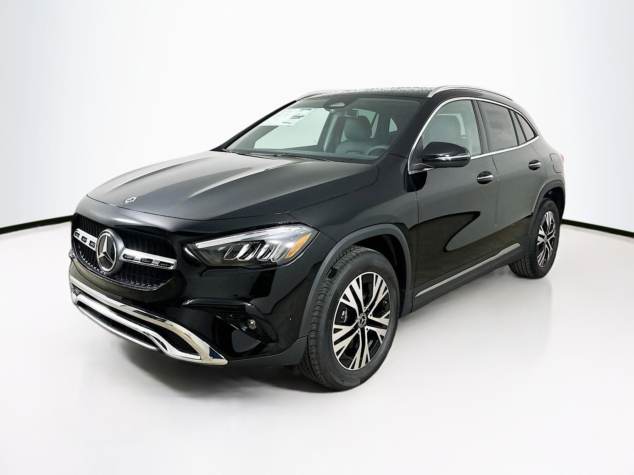 2025 Mercedes Benz GLA 250 4MATIC photo 3