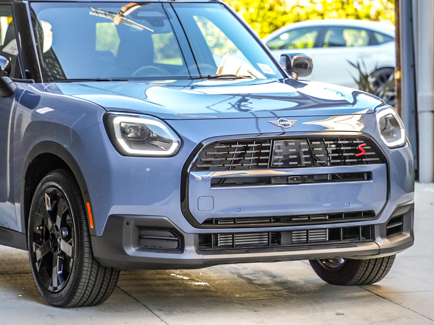 2025 Mini Countryman S ALL4 photo 2
