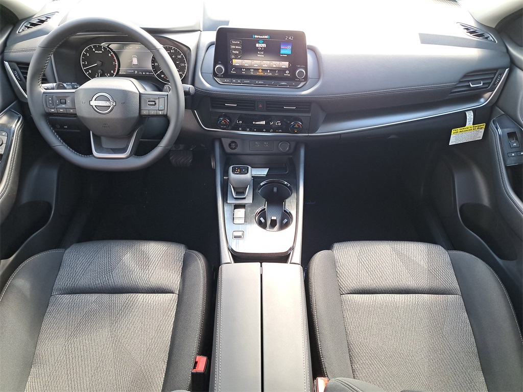 2026 Nissan Rogue SV photo 16