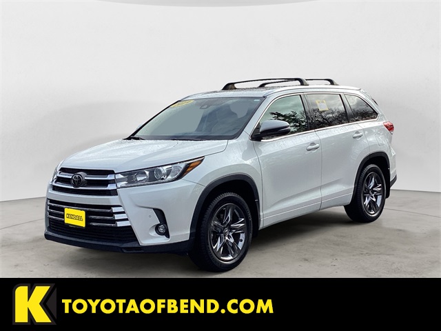 2019 Toyota Highlander Limited Platinum's photo