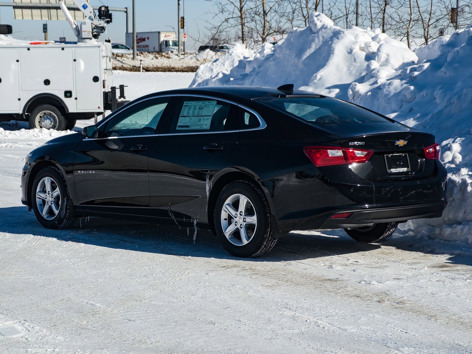 New 2024 Chevrolet Malibu LS REMOTE START SIDE BLIND ZONE ALERT 4dr Car