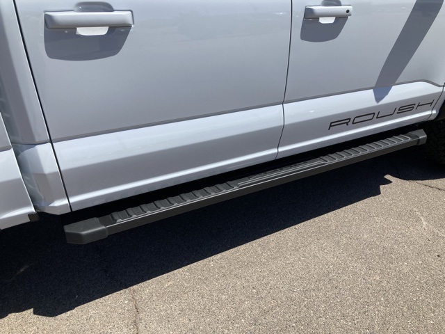 2025 Ford F-150 XLT photo 4