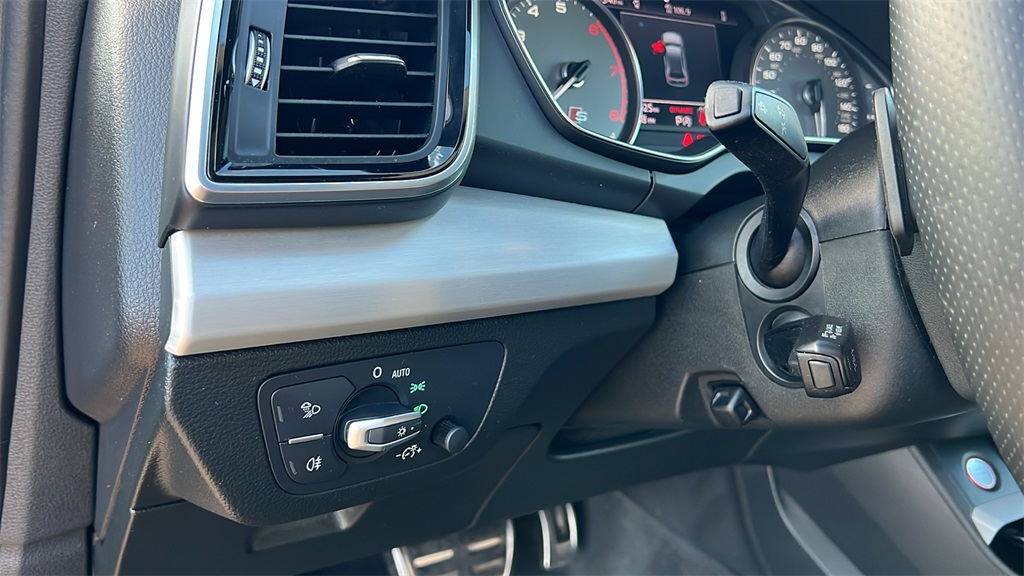 2021 Audi SQ5 Premium photo 11