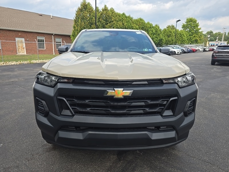2023 Chevrolet Colorado Work Truck photo 2