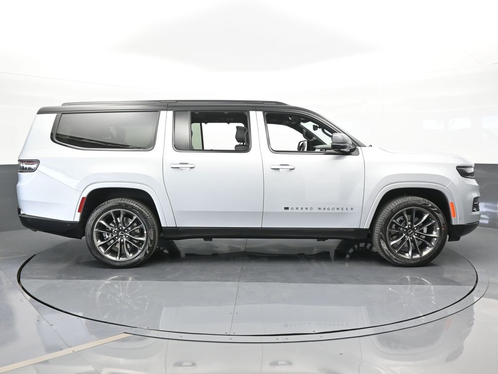 2024 Jeep Grand Wagoneer L II photo 4