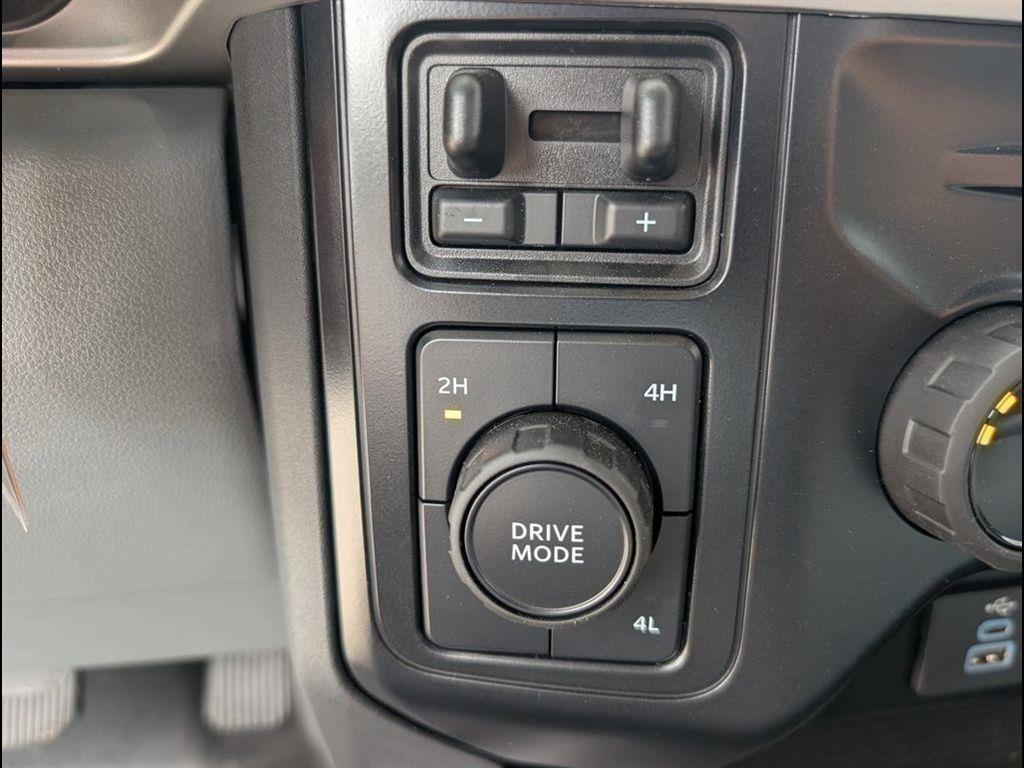 2024 Ford F-350 XL photo 22