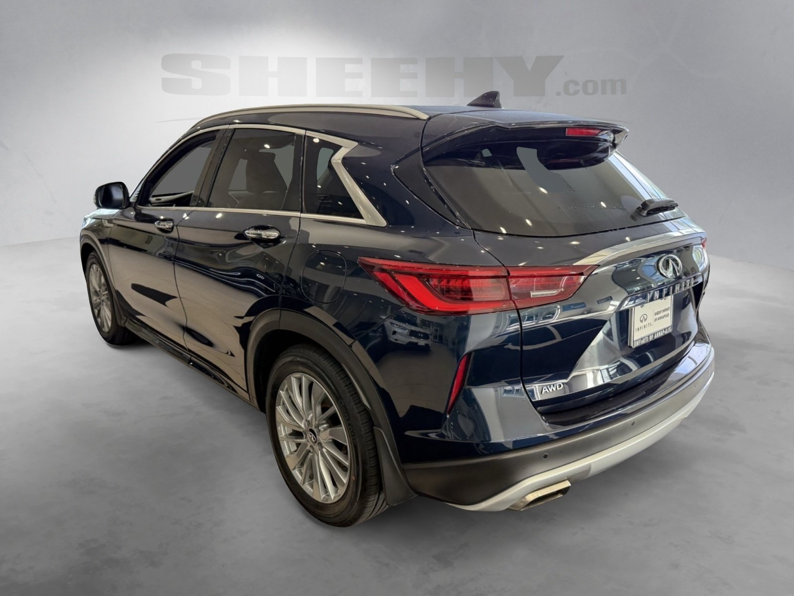 2024 Infiniti QX50 Luxe AWD photo 4