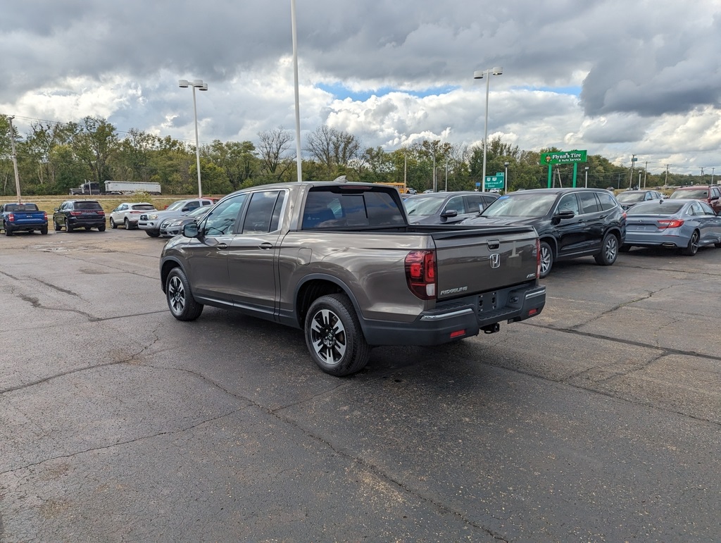 2020 Honda Ridgeline RTL photo 4