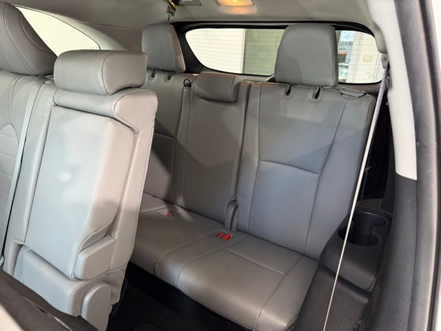 2020 Toyota Highlander XLE photo 37