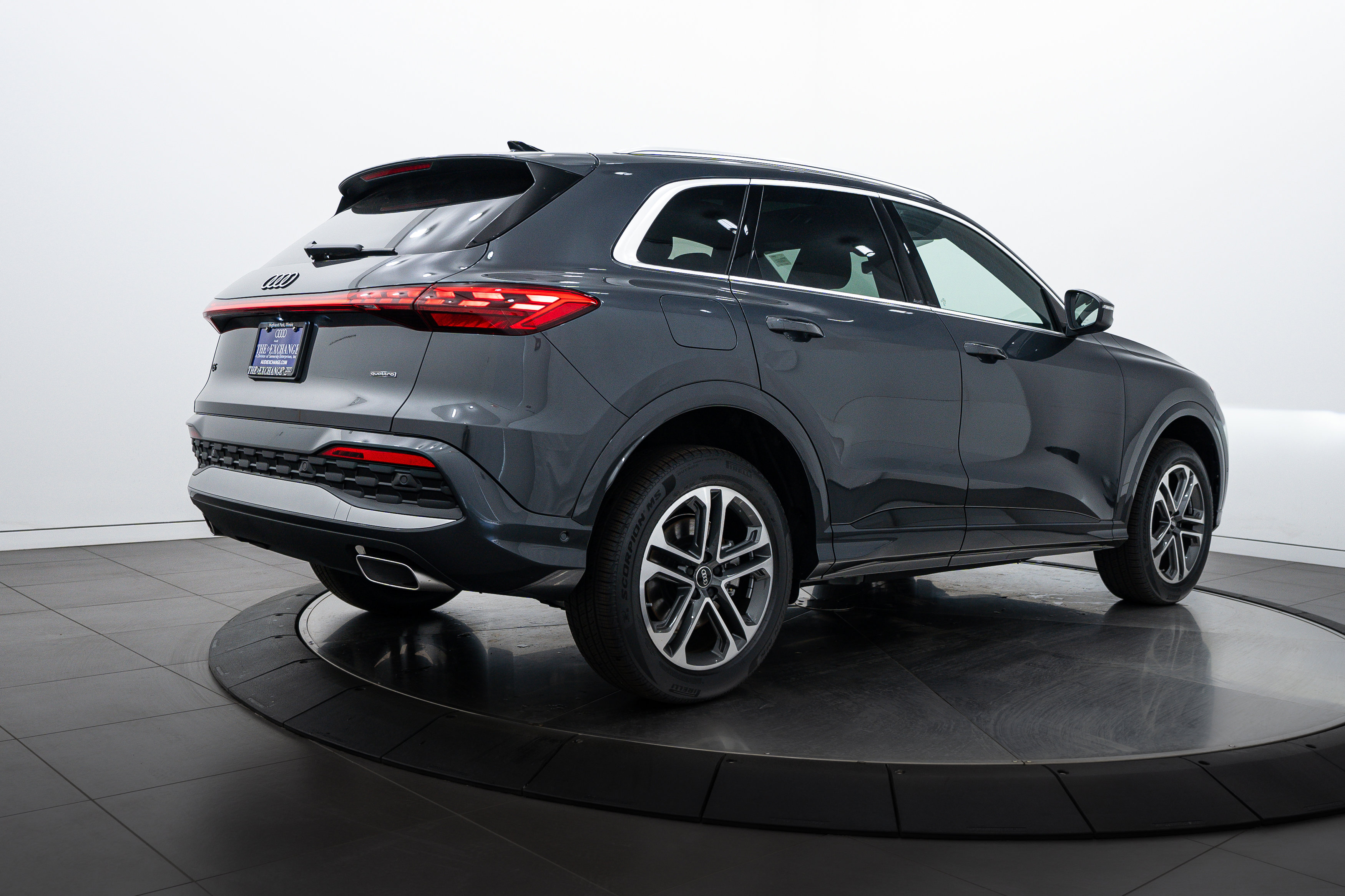 2025 Audi Q5 Premium photo 3