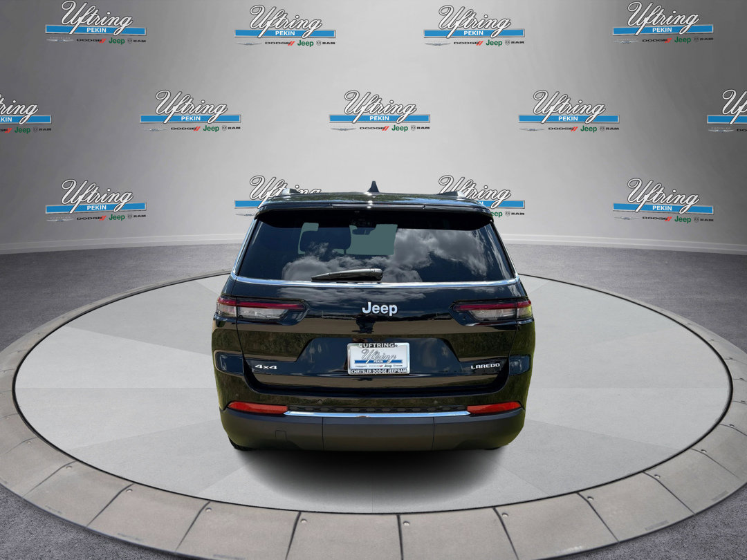 2025 Jeep Grand Cherokee Laredo X photo 3