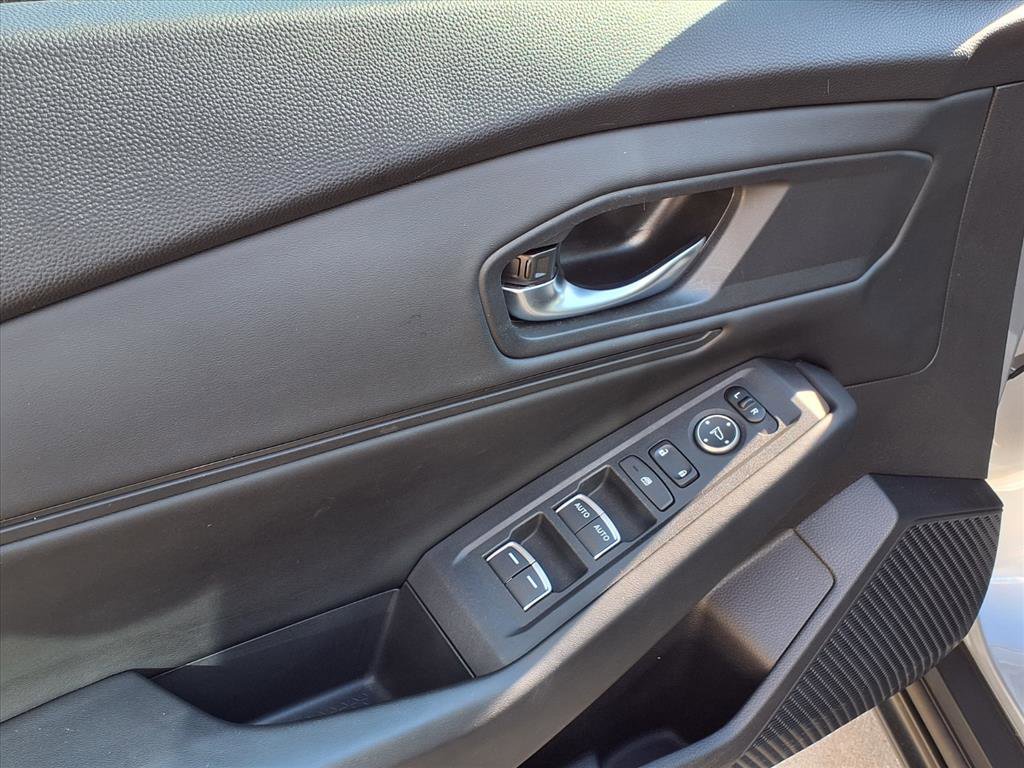 2023 Honda Accord 1.5T EX photo 12