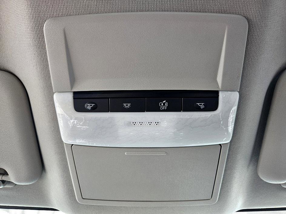 2025 Nissan Sentra SR photo 20